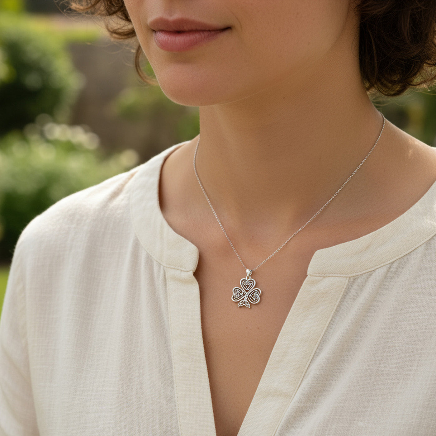 Saint Patricks Shamrock Heart Clover Pendant Necklace in Sterling Silver