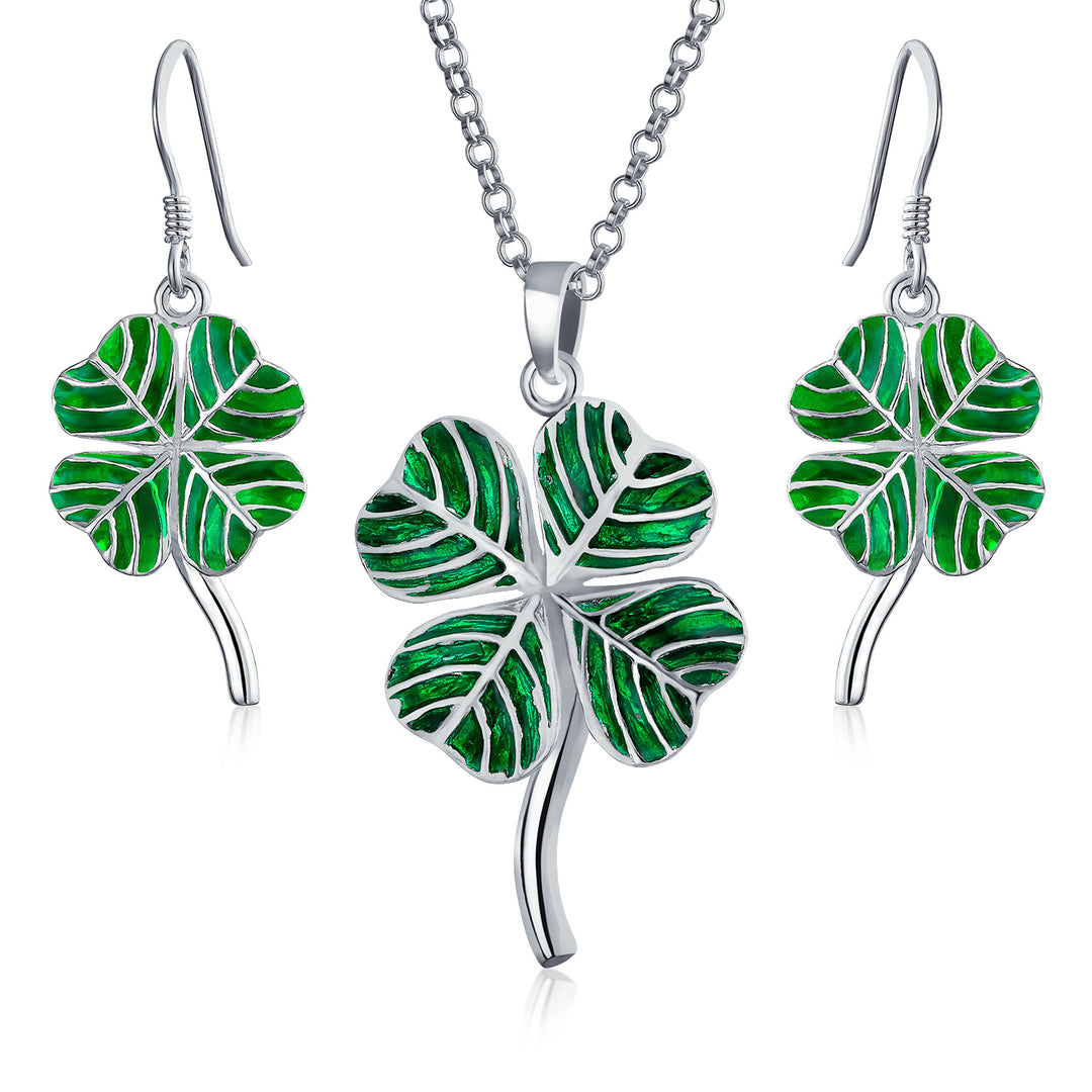 2023 Lucky Four Leaf Clover Necklace For Women Goth Love Heart Pendant Choker Chain Necklace